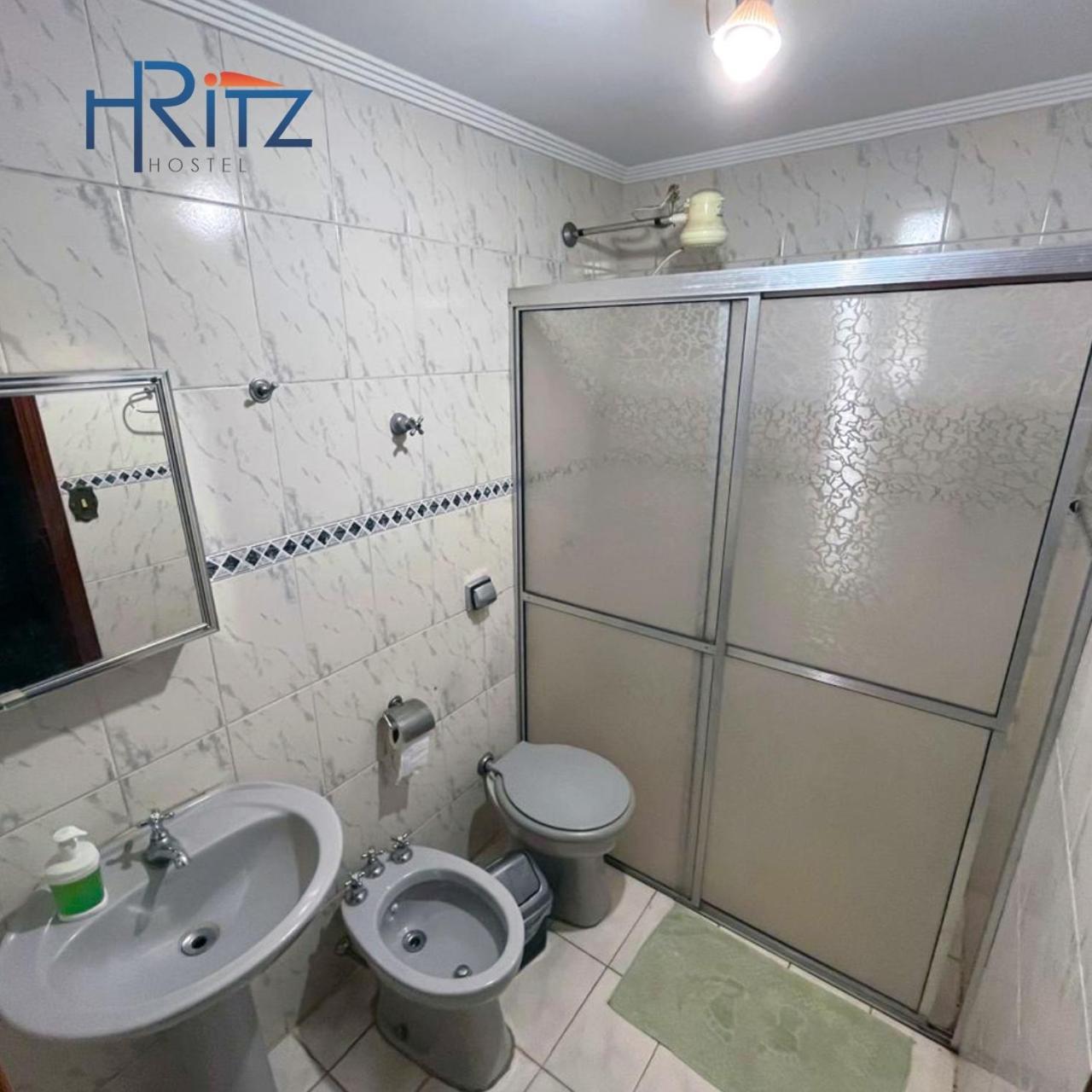 Ritz Hostel Araçatuba Exteriör bild