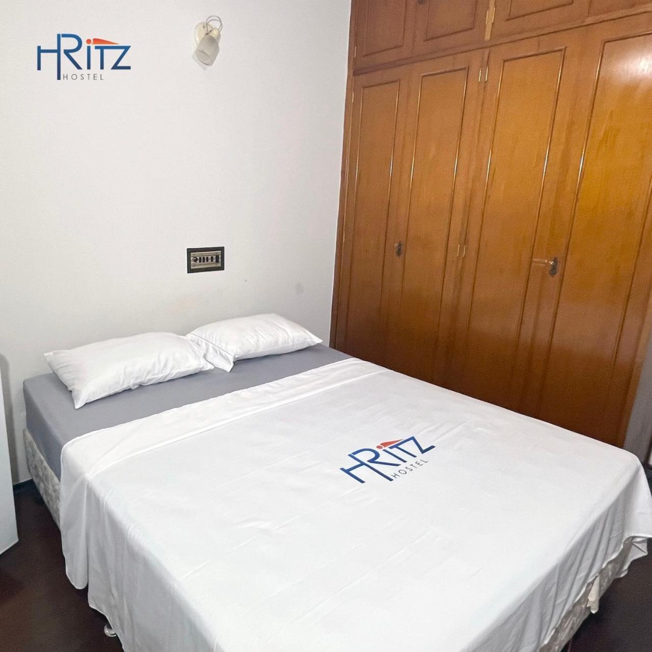 Ritz Hostel Araçatuba Exteriör bild