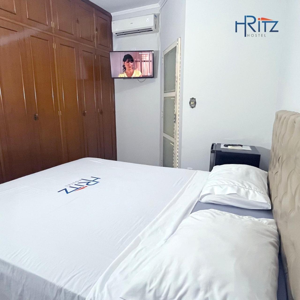 Ritz Hostel Araçatuba Exteriör bild
